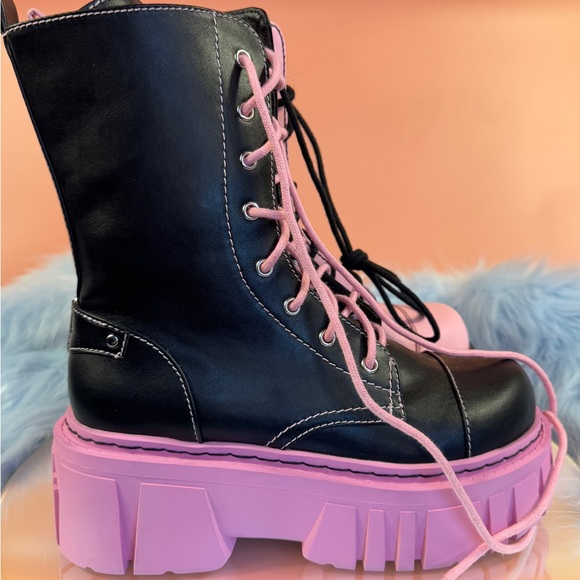 Dollskill Pink and Black Mismatched Platform Combat Boots size 7 BRAND NEW. - Picture 9 of 9